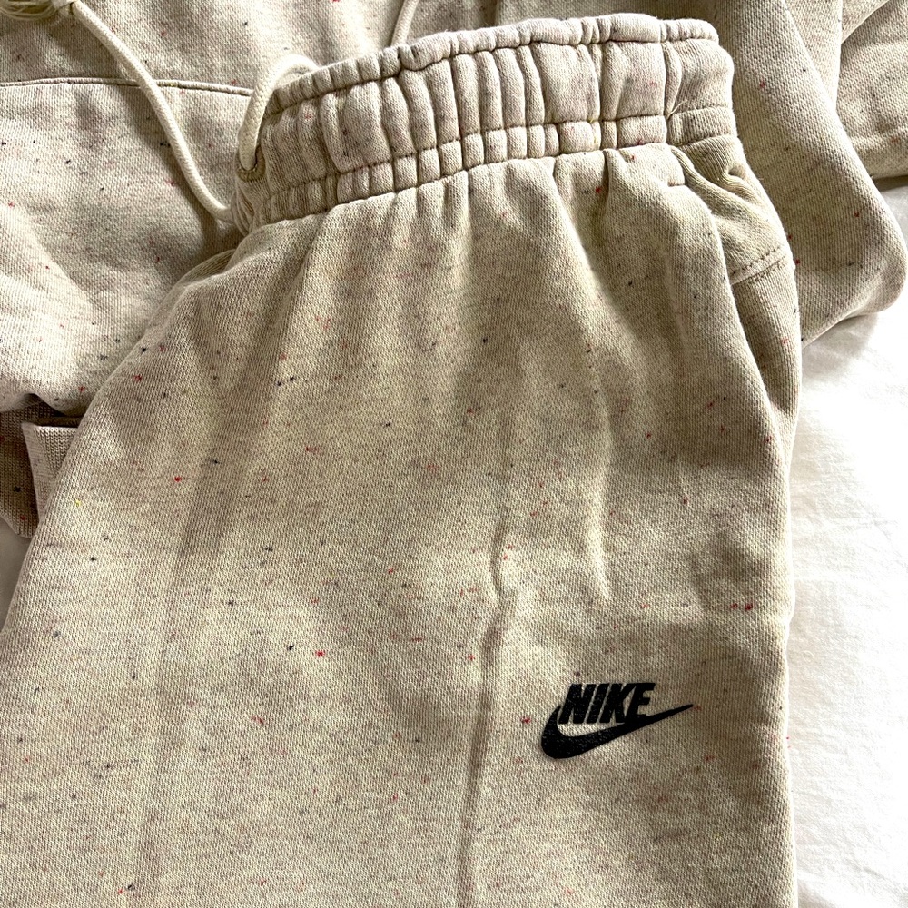 Nike track suit. Sustainable material. Beige xl sweater. M pants.